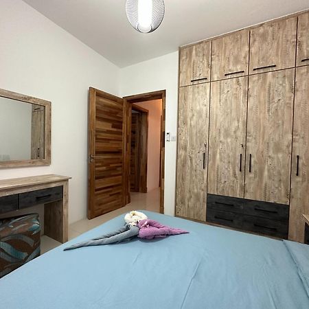Seasand-Entire Luxury 3 Bd Condo - Close To Beach Flic-en-Flacq Buitenkant foto